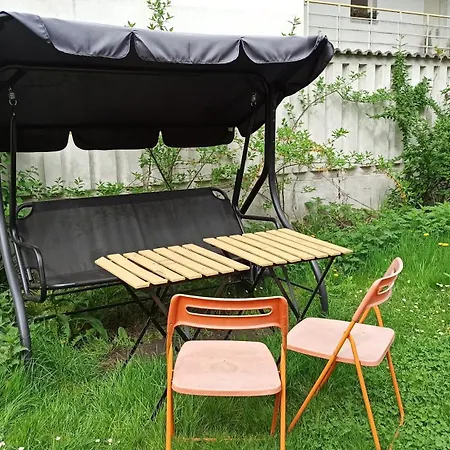 Vandrerhjem Retro & Garden *