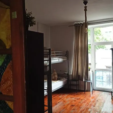 Albergue Retro & Garden *