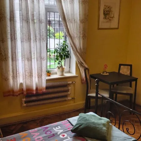 Hostel WILLA RETRO Hostel&Rooms *