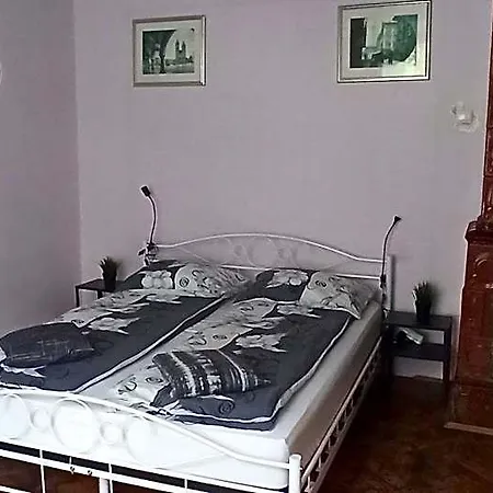 Willa Retro Hostel & Rooms